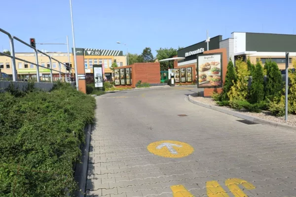 restauracja-mcdonalds-w-luboniu-realizacja-1